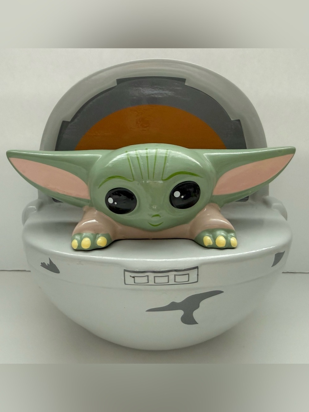 Star Wars The Mandalorian themed bank features Grogu (Baby Yoda)